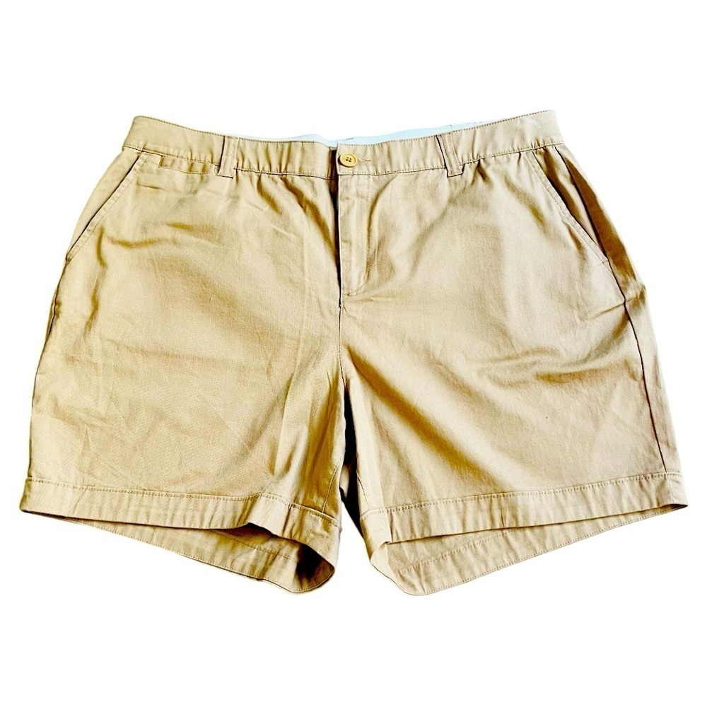 Lane Bryant Mid Rise Chino Khaki Shorts Size 18 NWT NEW!
